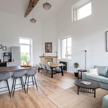 Treize Maison 3 Bed House In Centre Of Saint Severin Екстериор снимка