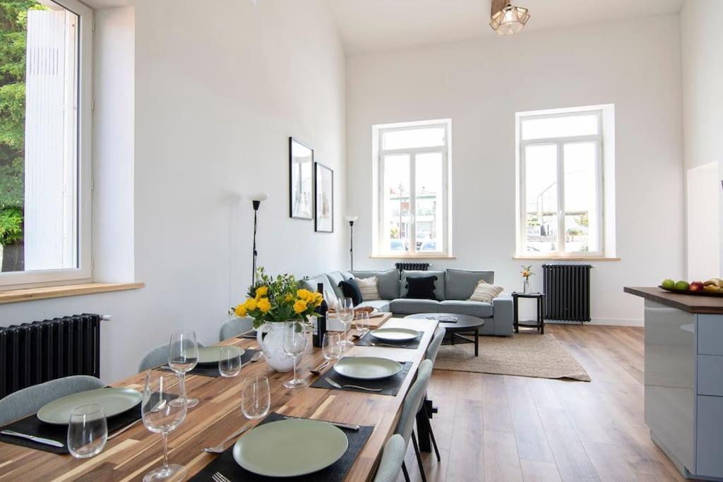 Treize Maison 3 Bed House In Centre Of Saint Severin Екстериор снимка