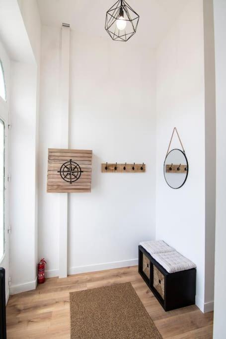 Treize Maison 3 Bed House In Centre Of Saint Severin Екстериор снимка